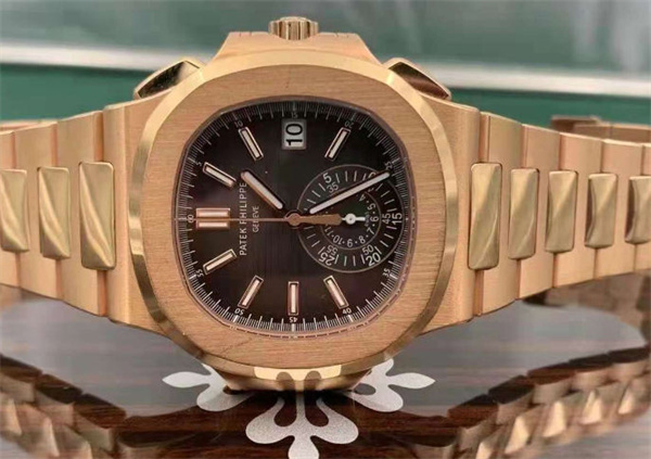 百达翡丽腕表表壳有划痕解决技巧集锦(图) 百达翡丽腕表表壳有划痕解决技巧集锦(图)